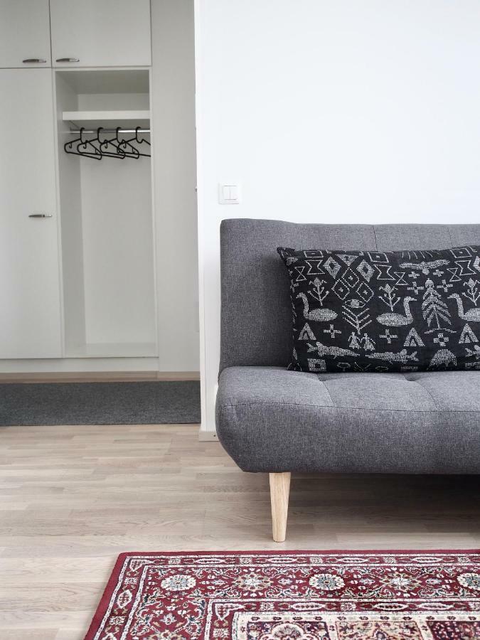 2Ndhomes Tampere "Lapintie" Apartment - Serene Apt Near Downtown At A Quiet Neighbourhood Exterior photo
